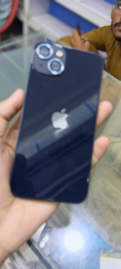Apple iPhone 13