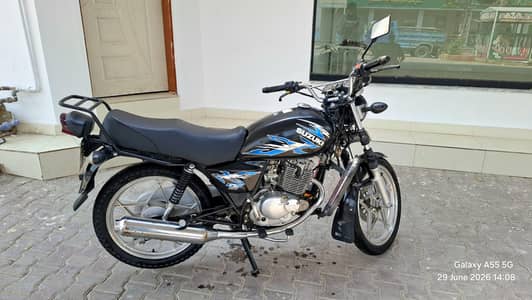 Suzuki GS150SE 2022 | 1st Owner | Only 6,000 KM | Mint Condition