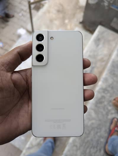 Samsung Mobile S22 8/128 Condition 10/10 Cp. . . . Approved