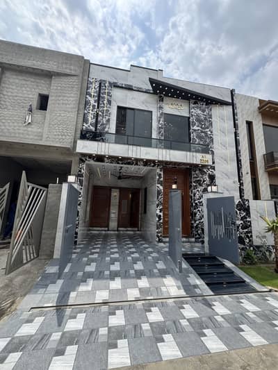 5 marla house available for sale