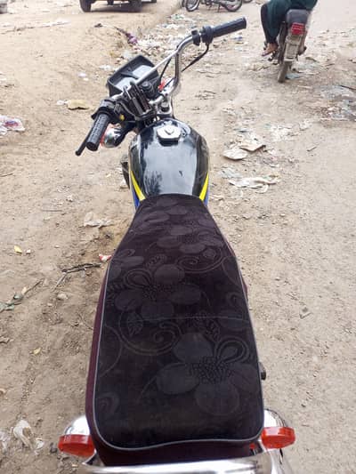 unique 125 2017 karachi number 03160306147
