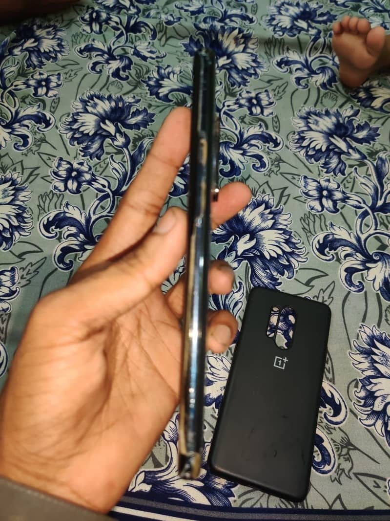 One Plus 8 Pro 3