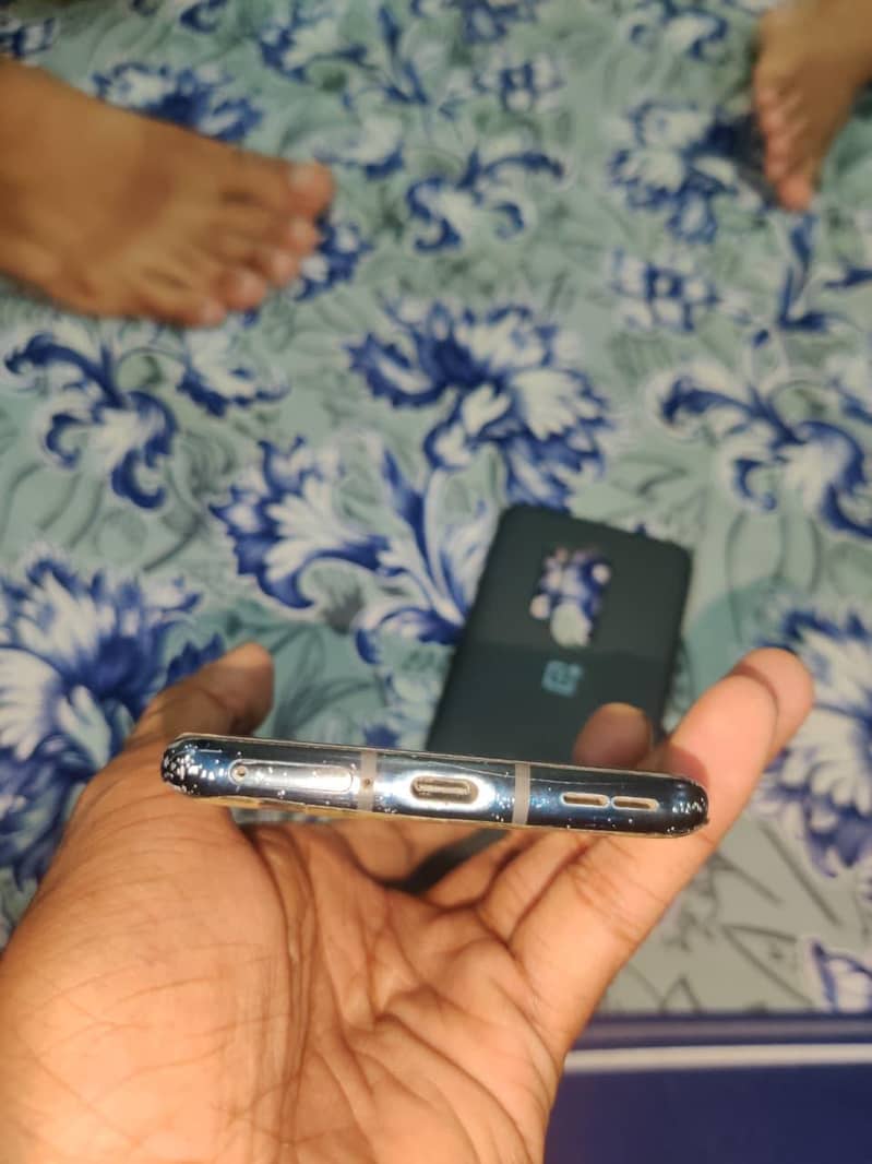 One Plus 8 Pro 4