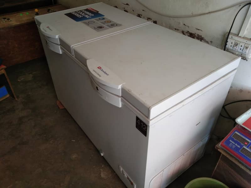 Dawlance deep freezer 0