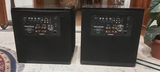 Definitive Technology (Powerfield SuperCube Reference Subwoofer) Pair