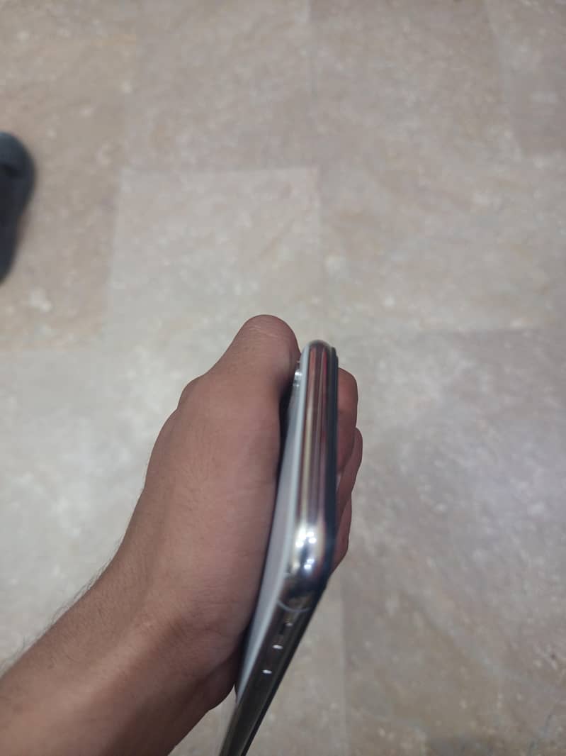 Apple iPhone X 0