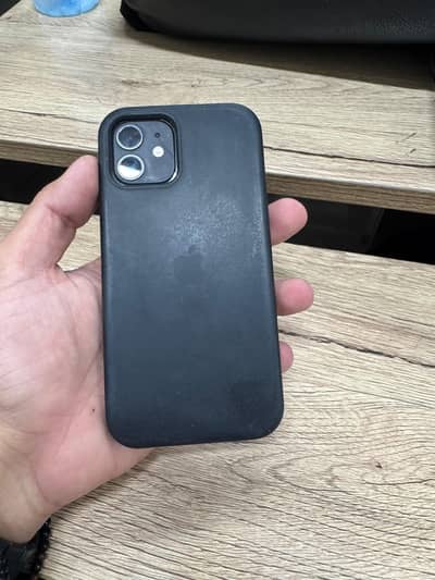 Apple iPhone 12