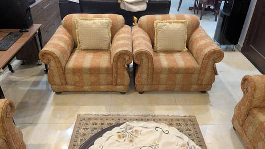 Used 7 Seater Sofa Set  Like New Condition