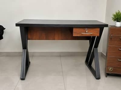 Executive Office Table | Modern Wooden Office Desk | With Drawer