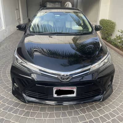 Corolla grande 1.8 full option black room
