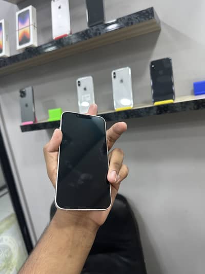 Apple iPhone 13 jv