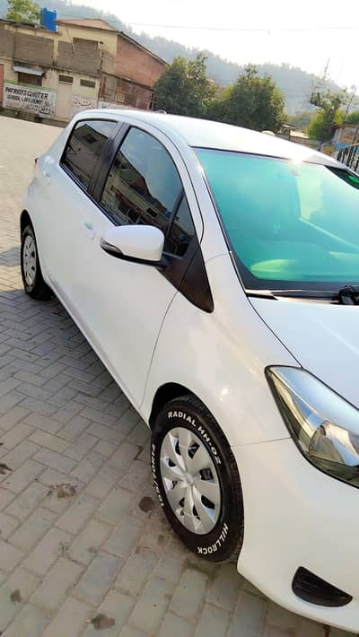 Toyota Vitz 2013