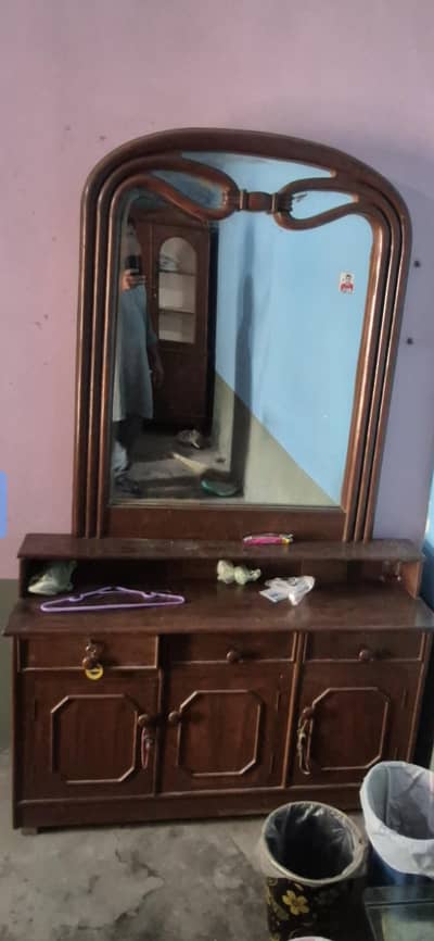 king size bed dressing table or showcase