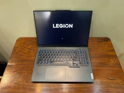 Lenovo Legion Pro 5: RTX 4070 | QHD+ 165Hz | Ryzen 7 7745HX s