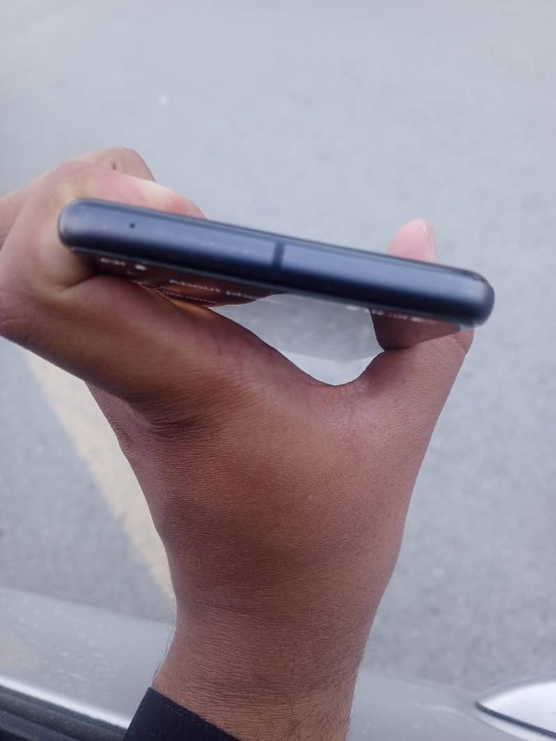 Google Pixel 7 4