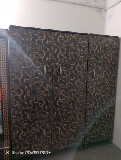 3 door almari / wardrobe / cupboard