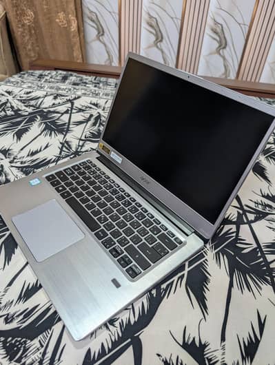 Acer Laptop 8/256