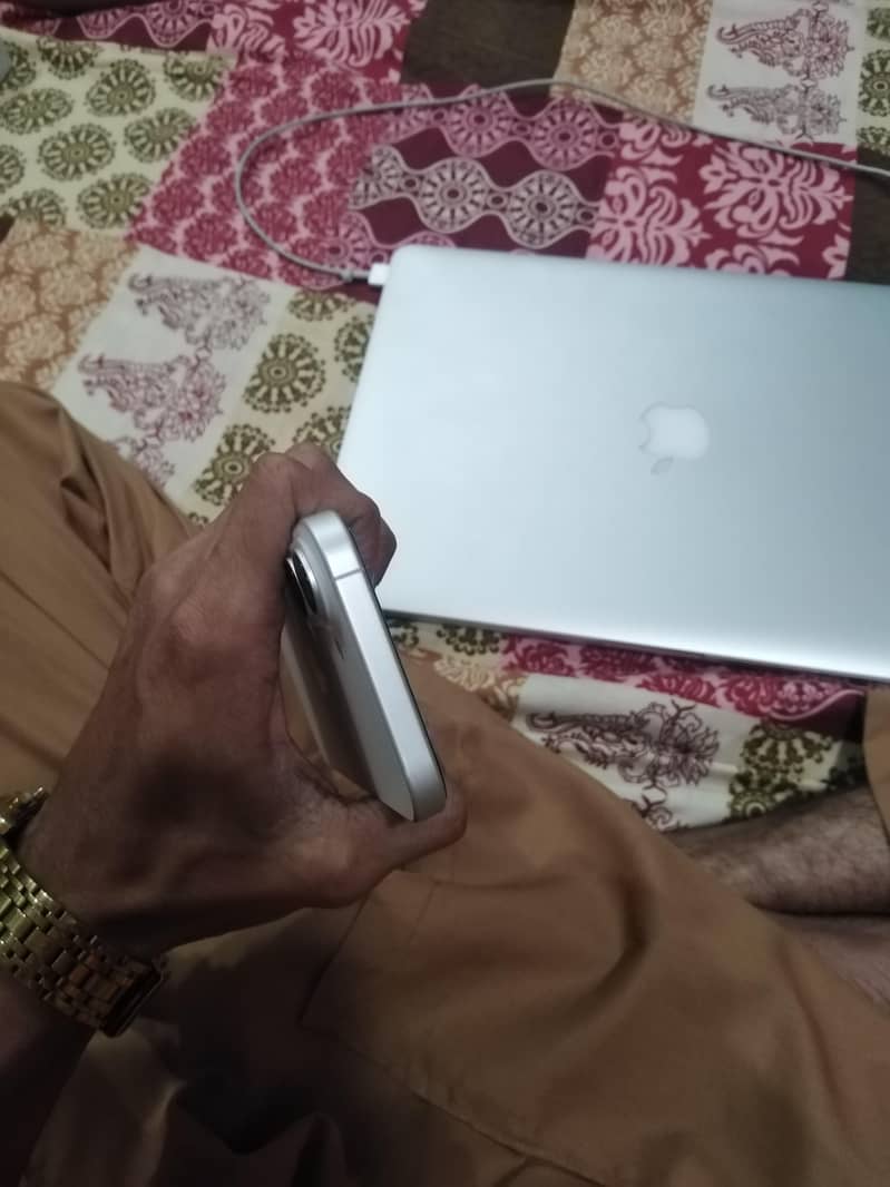iPhone 16 5