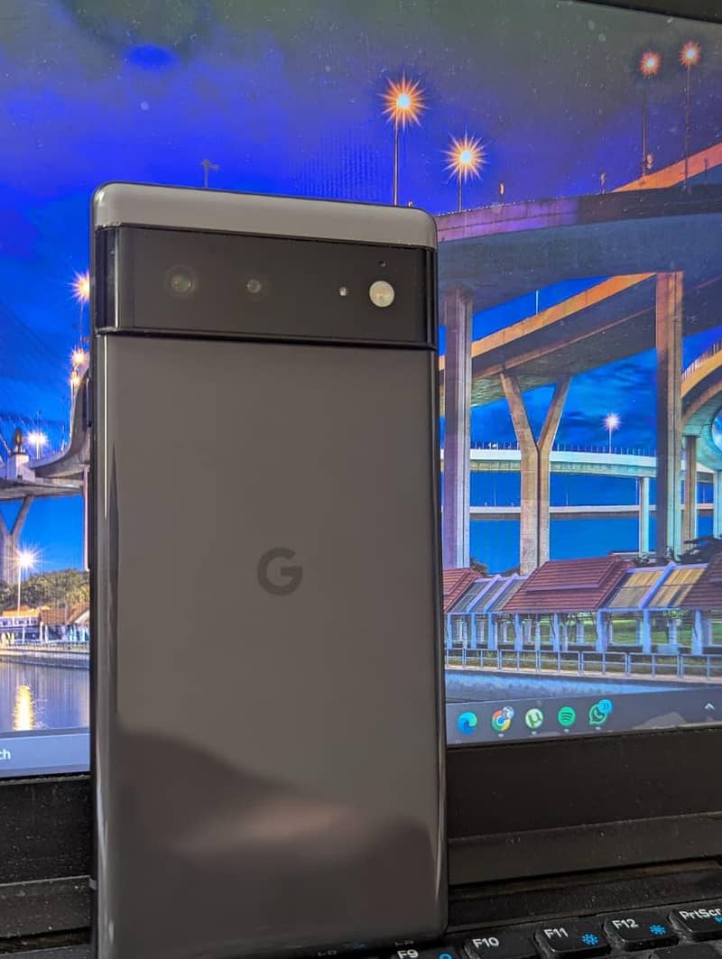 Google Pixel 6 4