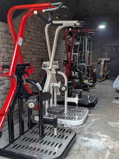 Treadmills/Ellipticals/commercial treadmills/running machines/gym set
