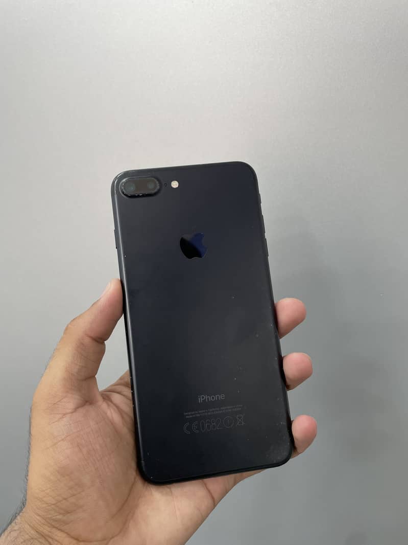 Apple iPhone 7 Plus 0