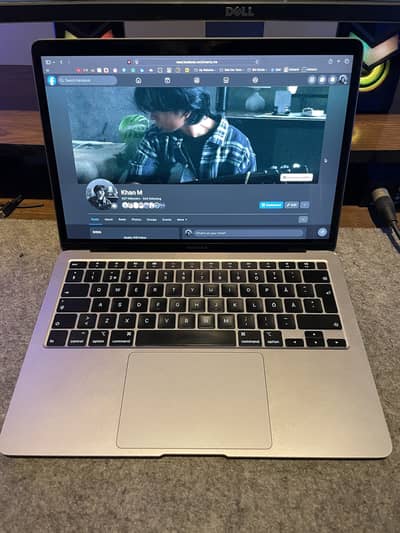 MacBook Air 2020 (Intel i5 10th Gen/ 16GB RAM / 256GB SSD) for Sale.