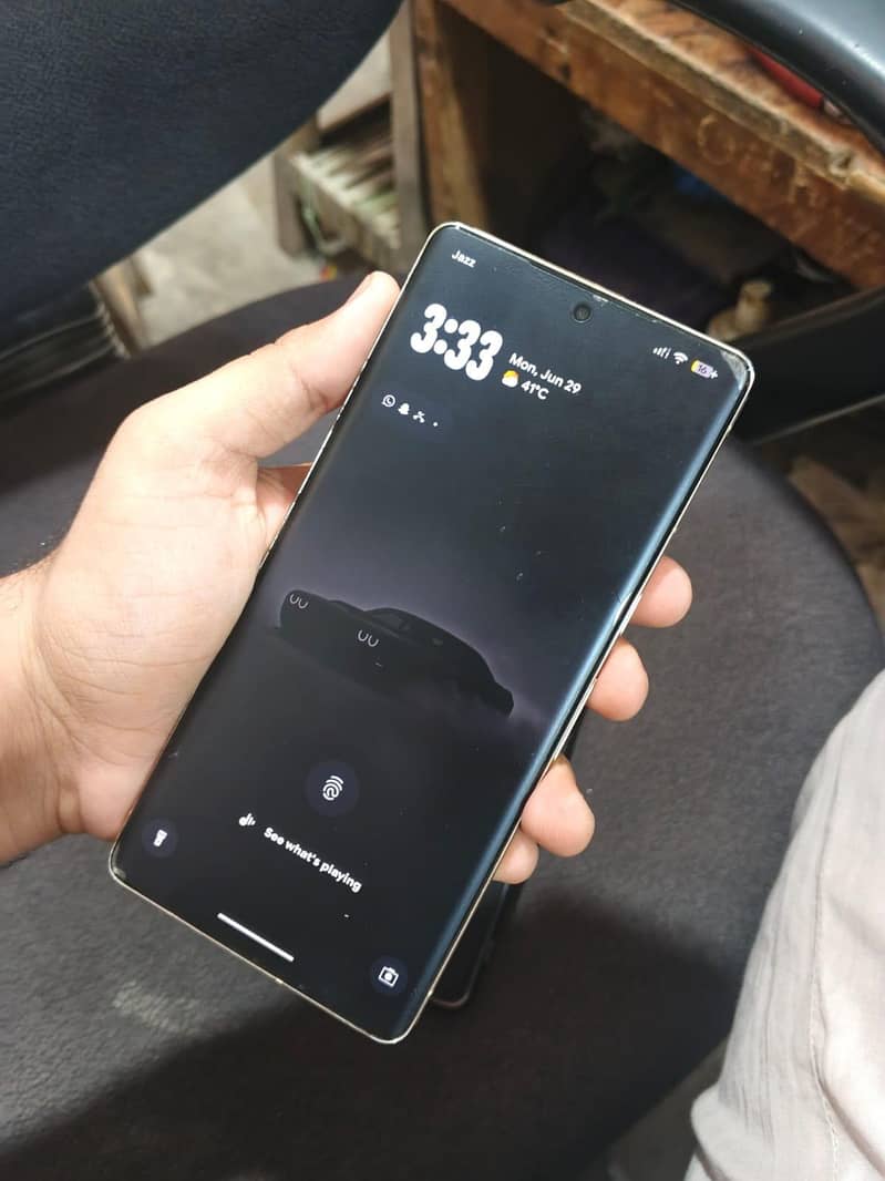 Google Pixel 7 Pro 12/128. . . 10/10 condition 1