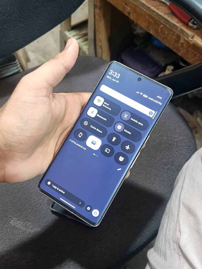 Google Pixel 7 Pro 12/128. . . 10/10 condition 3