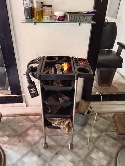 urgent sale krna salon ka samman 03272555514 whtsapp call no