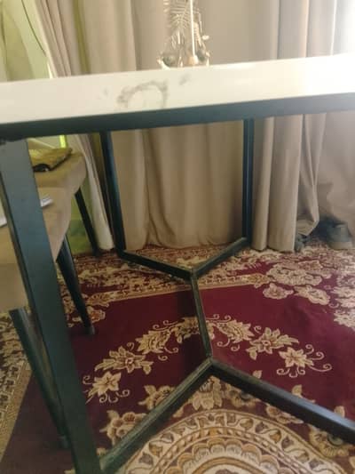 Dinning table