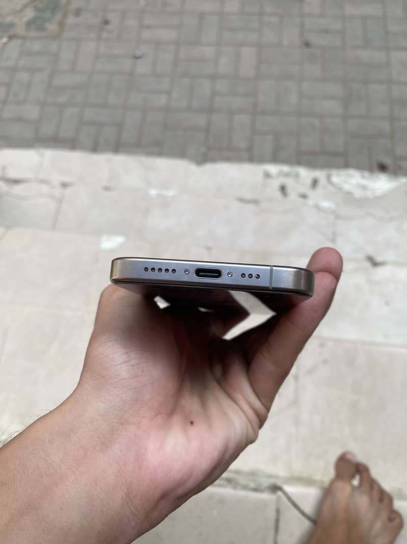 iPhone 15 pro 7