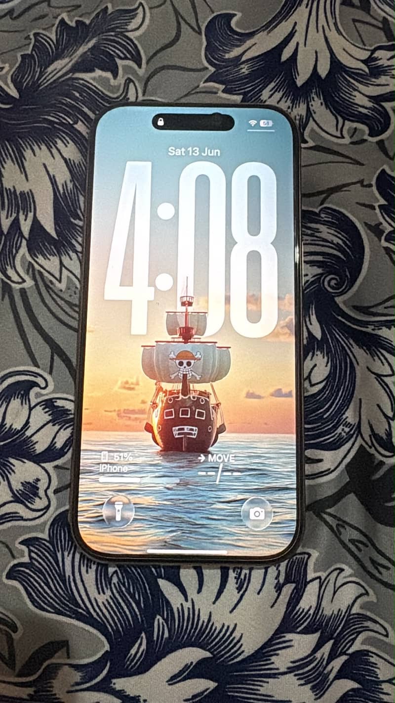 Apple iPhone 16 Pro 0