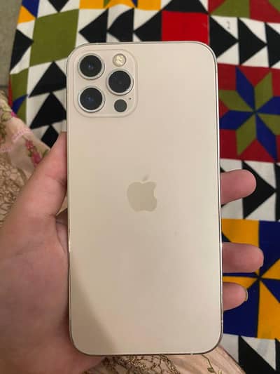 Apple iPhone 12