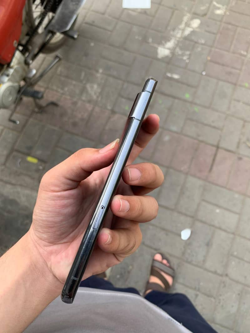 Google Pixel 7 Pro 6