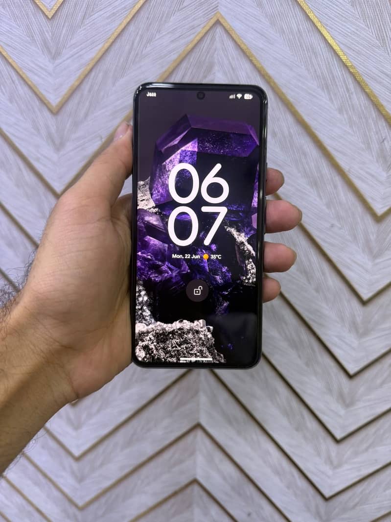 Google Pixel 8 1