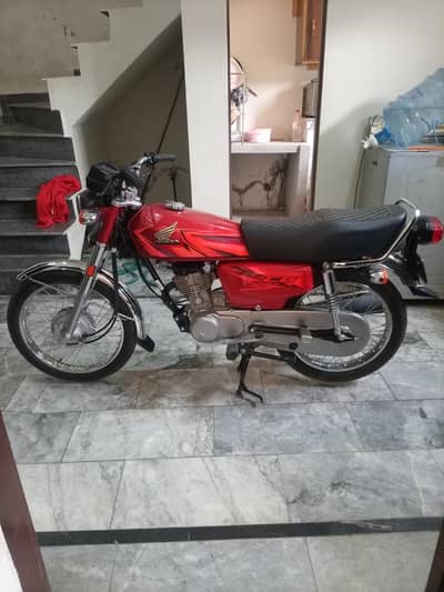 Honda CG 125 2026 Model - Total Original - 2500km Only