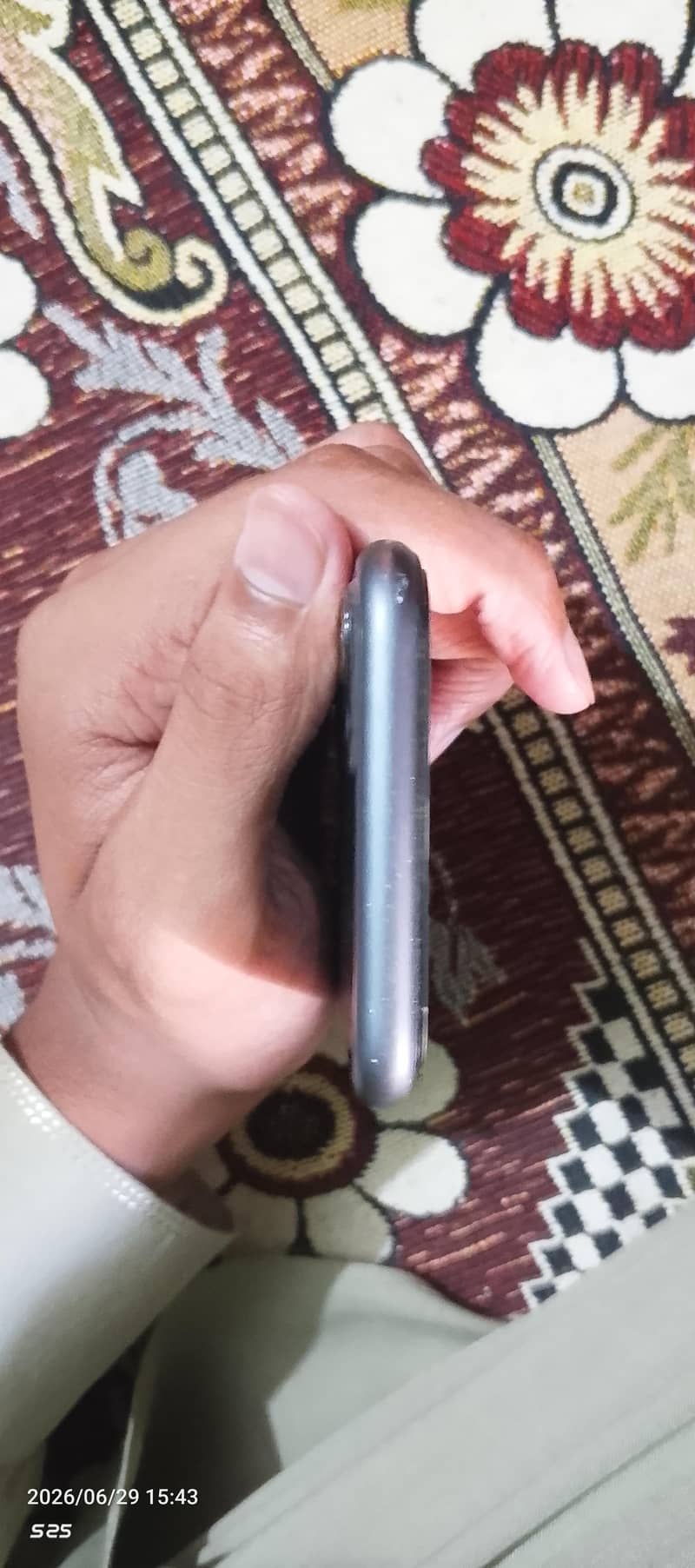 Apple iPhone 11 4