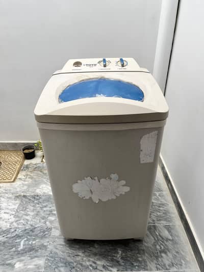 Toyo Washing Machine in good condition