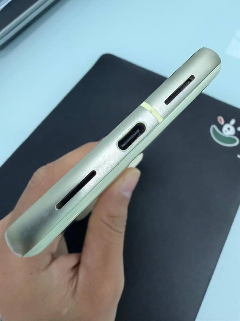 Google Pixel 7 6