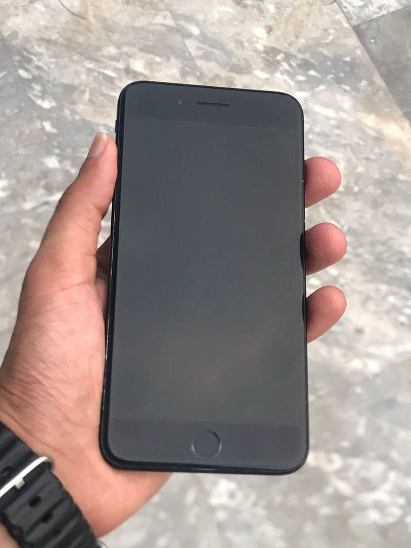 Apple iPhone 7 Plus 2