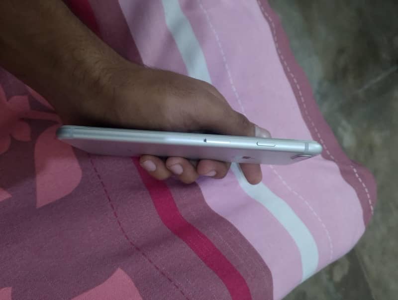 Apple iPhone 7 Plus 7