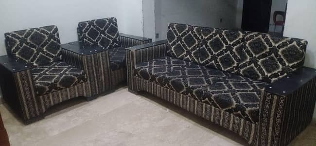 5 Seater Sofa Set used condition