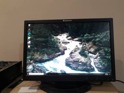 Lenovo 19 inch wide monitor 1080p full he display