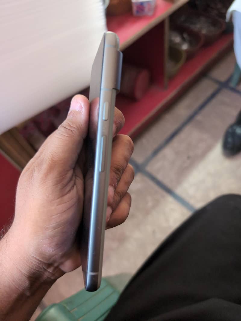 Google Pixel 8 1