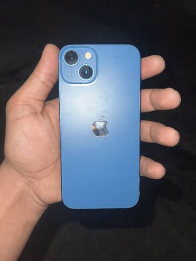 Apple iPhone 13