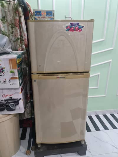 Dawlance Refrigerator Medium Size