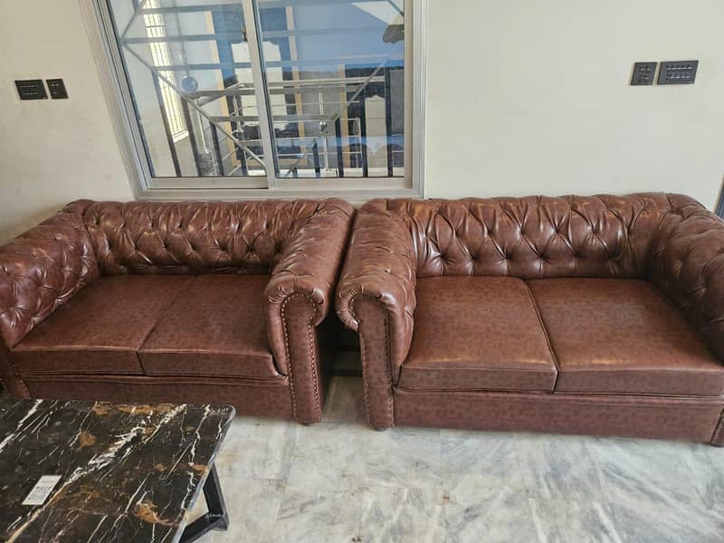 leather sofa 0