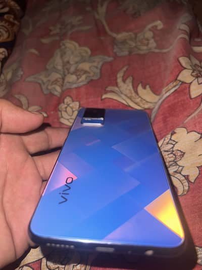 Vivo V21e