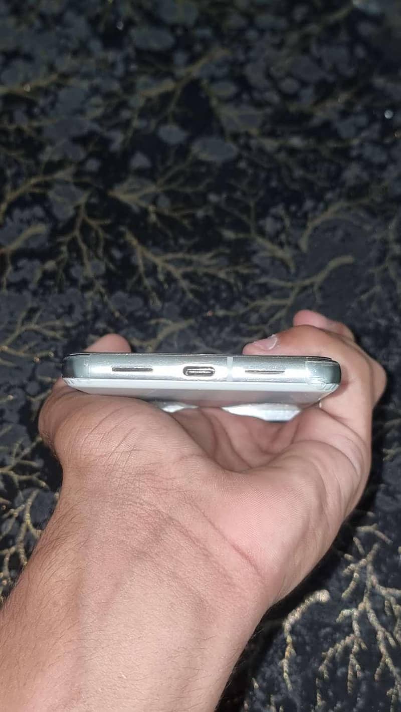 Google Pixel 8 Pro 3