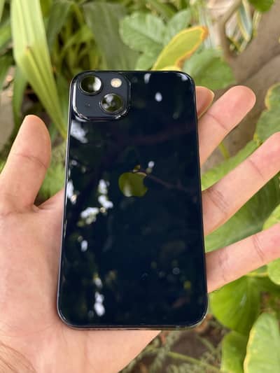 Apple iPhone 13